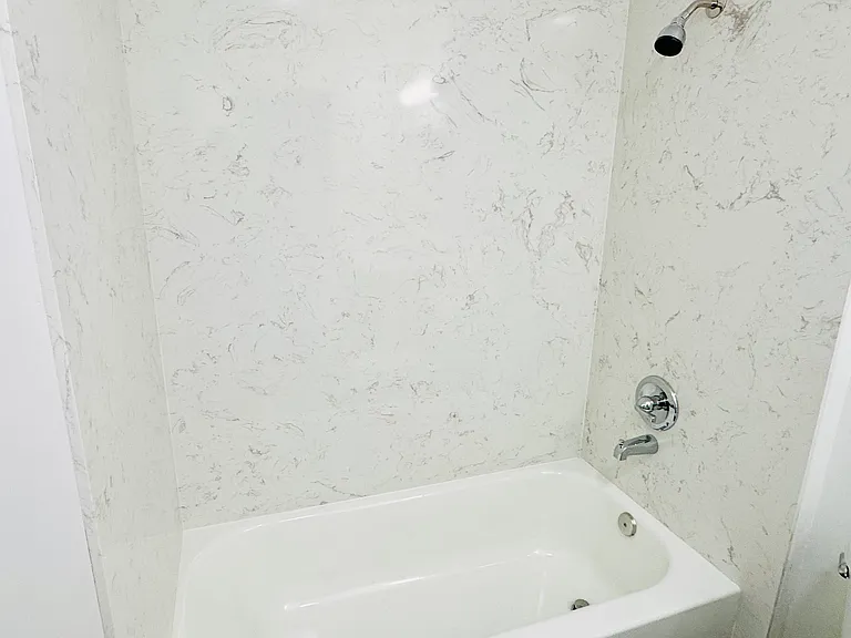 63 Cathcart Ave — Photo 17