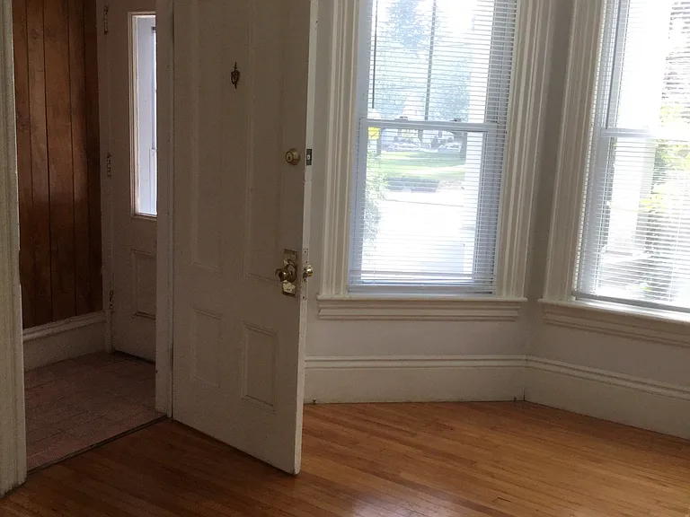 8A Loring Ave — Photo 17