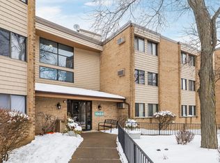 1903 Silver Bell Rd APT 121, Eagan, MN 55122