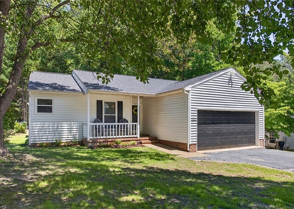 1st image of 3305 Pinecrest Cir