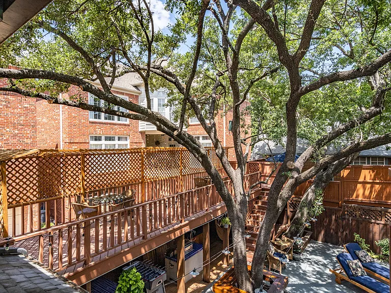 3900 Bowser Ave — Photo 55