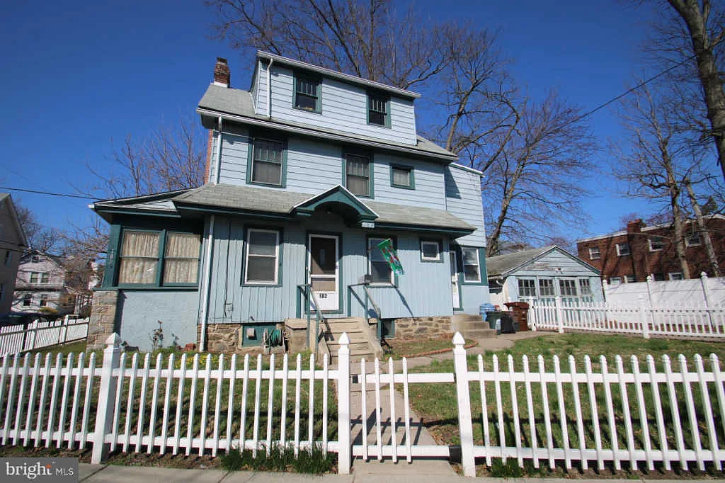 182 N Wycombe Ave photo 1