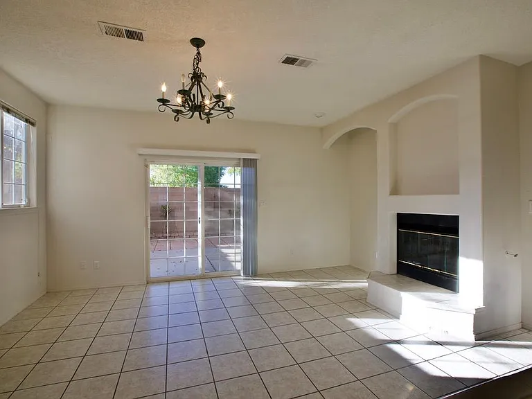 7436 Peregrine Rd NE — Photo 6