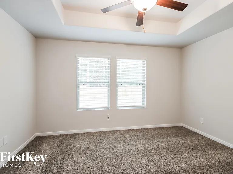 25597 Roy Rogers Rd — Photo 7
