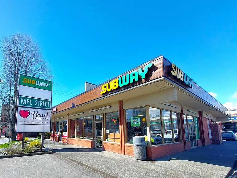880-890 Esquimalt Rd #880 — Photo 9