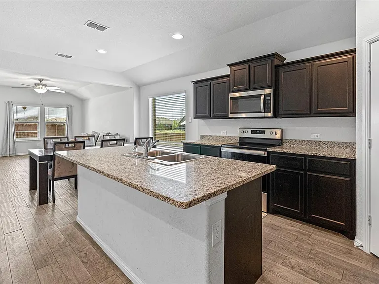 9300 Fox Hill Dr — Photo 9