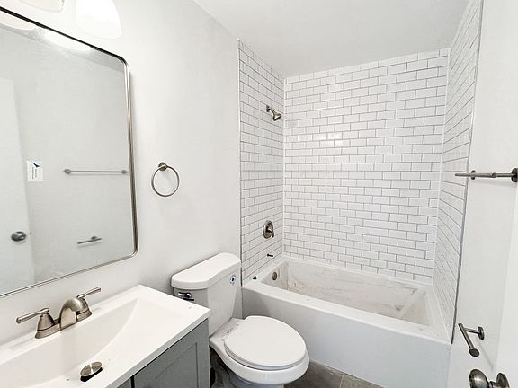5th image of 451 Frizzell Ave