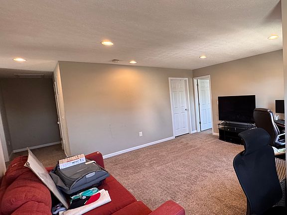 Loft in 2nd floor