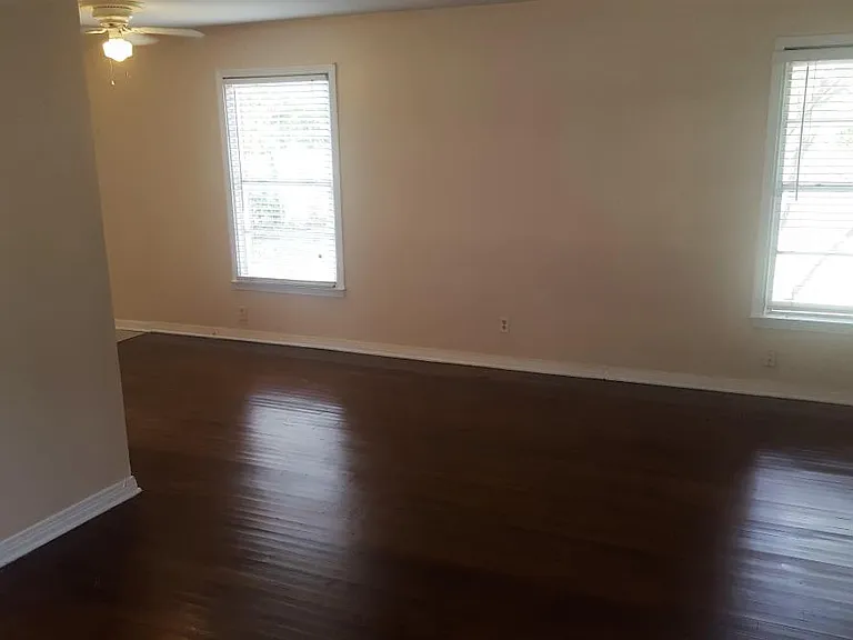 10523 Wood Dale Dr — Photo 10