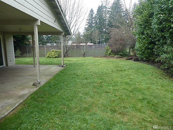 4th image of 2304 Bush Ave NW