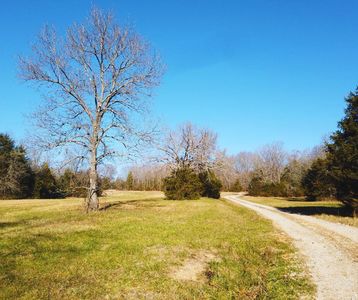 000 E St Highway 14-Pvt Dr-B, Ava, MO, 65608