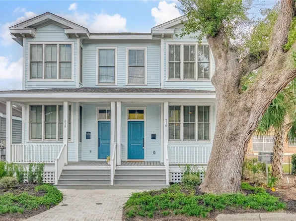 218 W 43rd Street, Savannah, GA 31401
