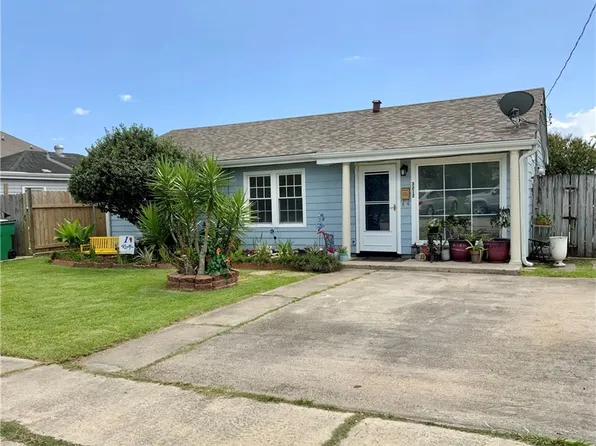 3212 Hero Dr, Gretna, LA 70053