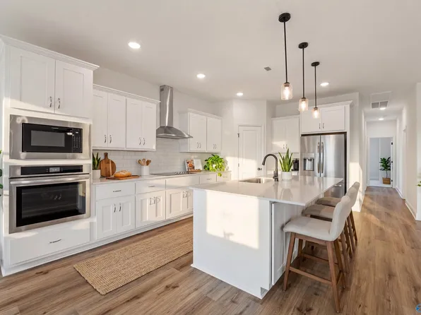 206 Kendall Farms Blvd, Toney, AL 35773