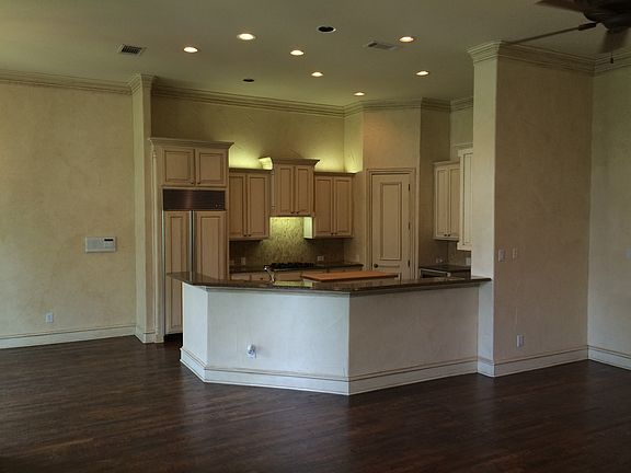 4th image of 4403 Saint Andrews Blvd