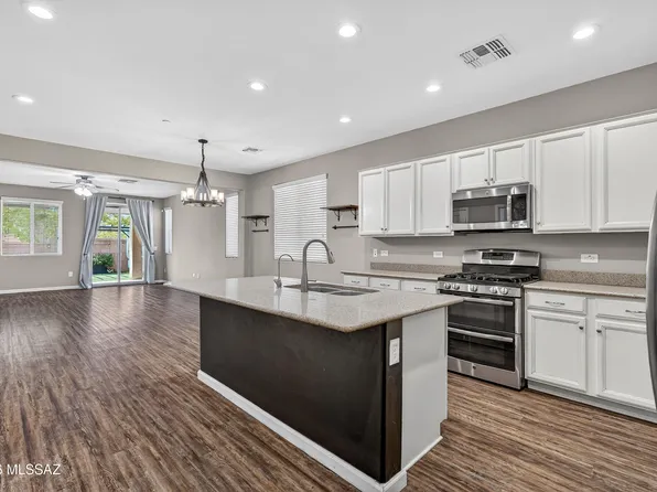 783 W Calle Ocarina, Sahuarita, AZ 85629