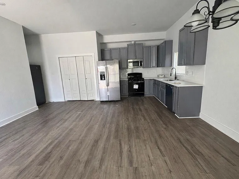 7989 Sunbury St #A — Photo 6
