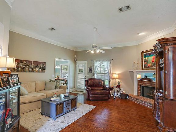 5th image of 341 White Oak Dr