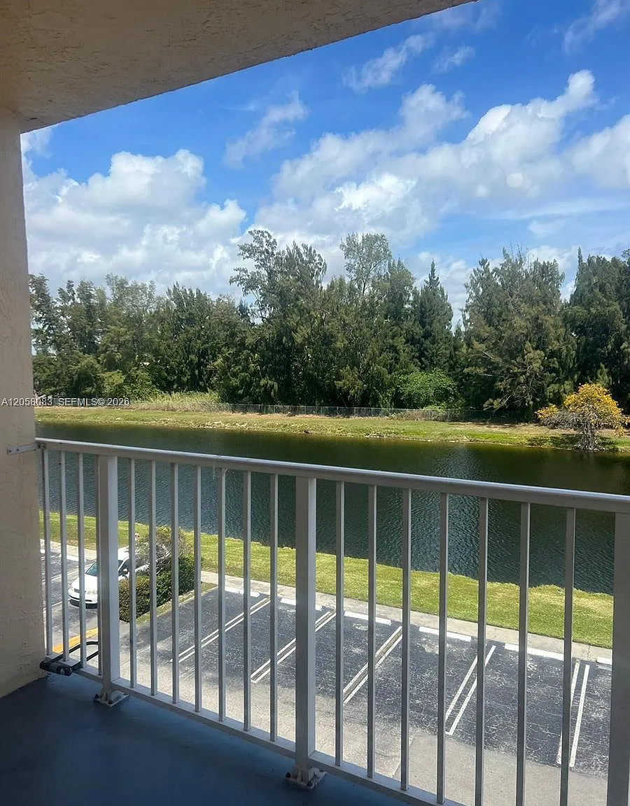 Tall Trees Condo — Photo 2