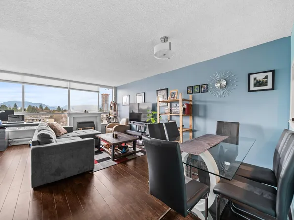 14881 103a Ave #806, Surrey, BC V3R 0M5