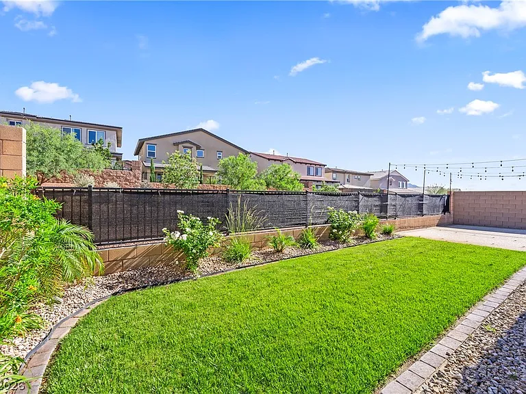 10456 Skye Arroyo Ave — Photo 44