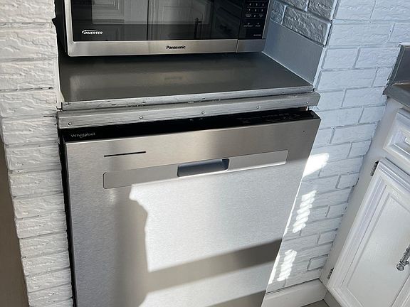 Dishwasher/Microwave