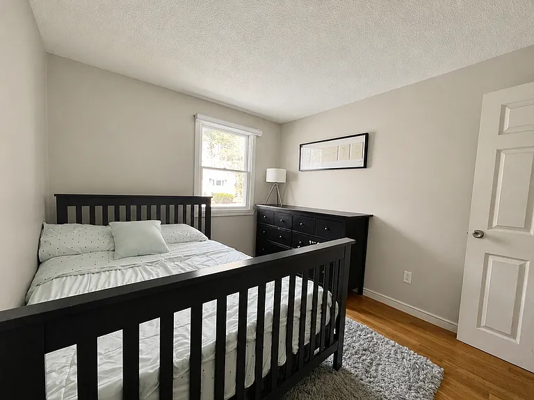 31 Barton Rd — Photo 10