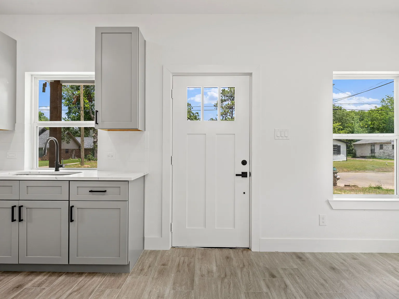 2 bed, 862 sqft, $1,750 — Photo 3