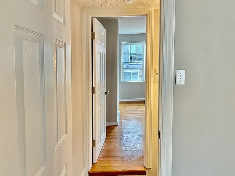 1228 Peters St — Photo 32