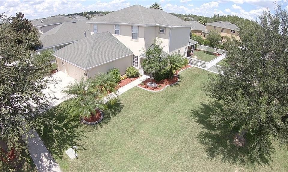 1st image of 20039 Nob Oak Ave