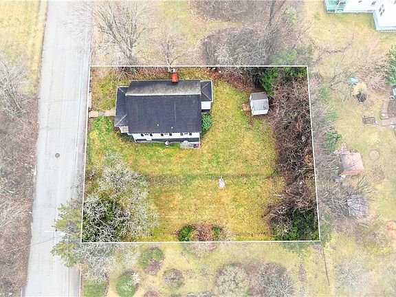 3rd image of 1107 Reeves Ave