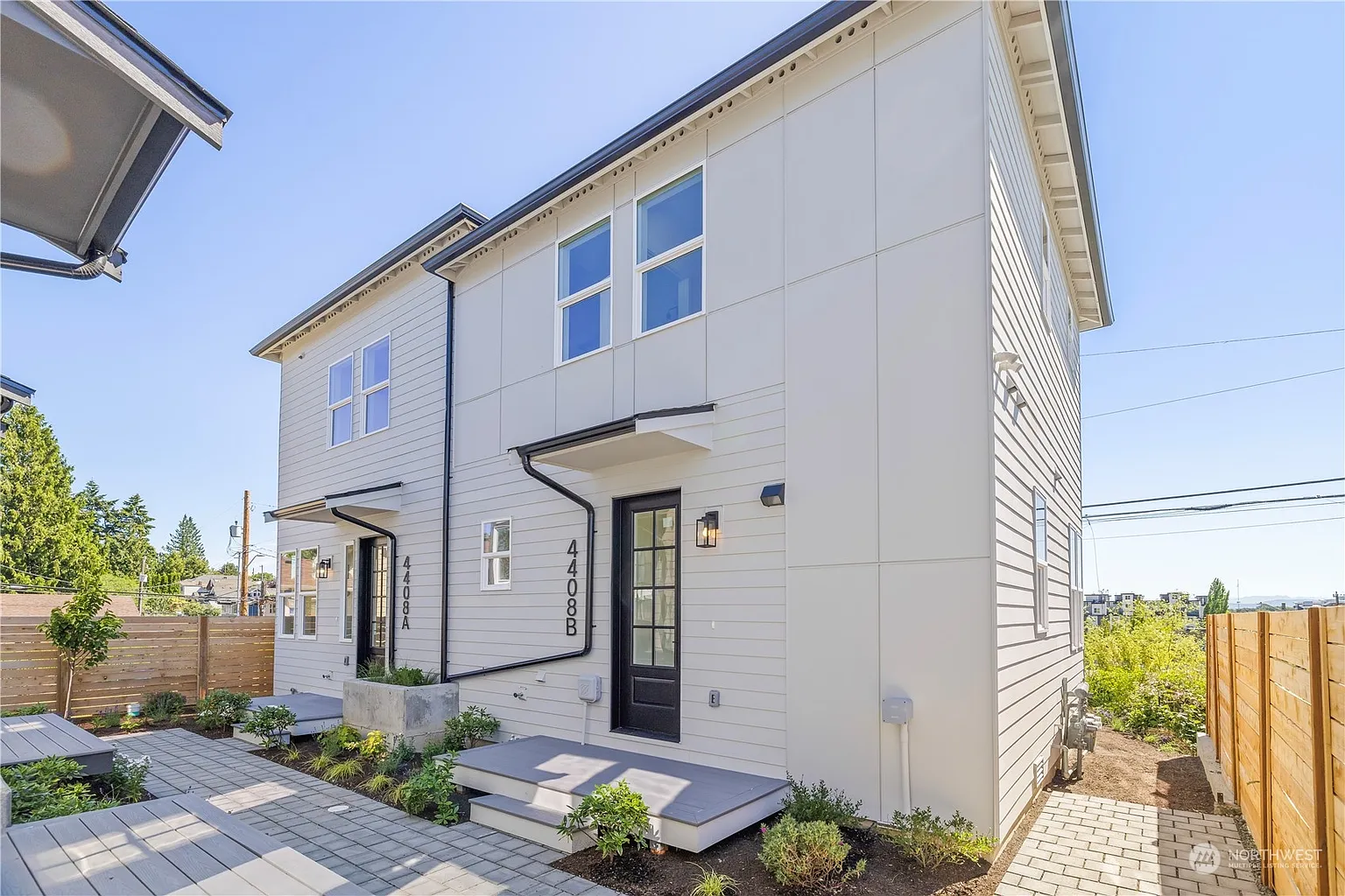 4408 B 37th Avenue SW photo 1