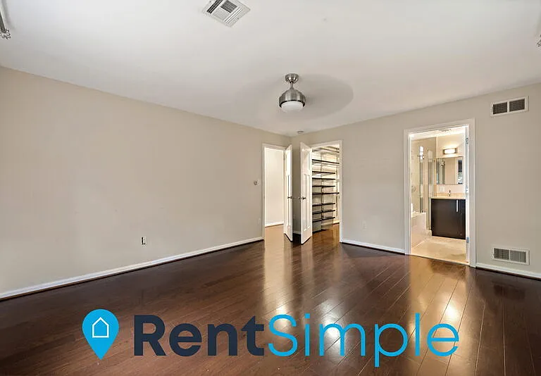 618 S Barton St — Photo 29