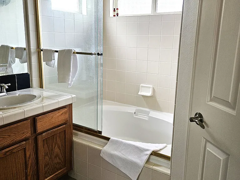 6488 S Honeylocust Pl — Photo 10