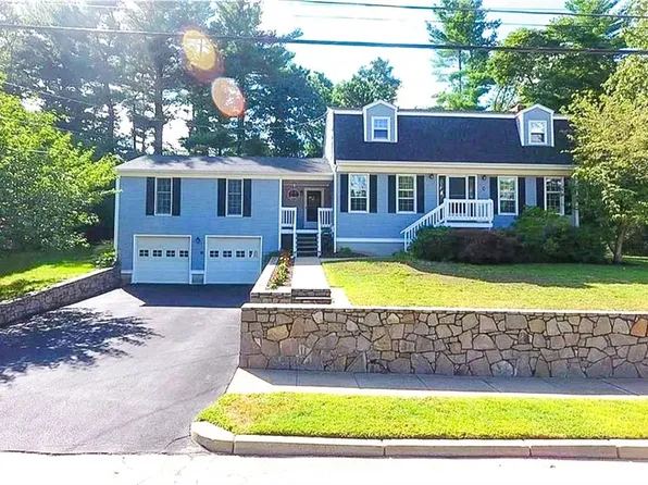 8 Labrea Way, Coventry, RI 02816