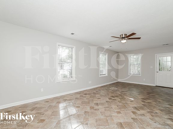 5th image of 3902 Viola Ct