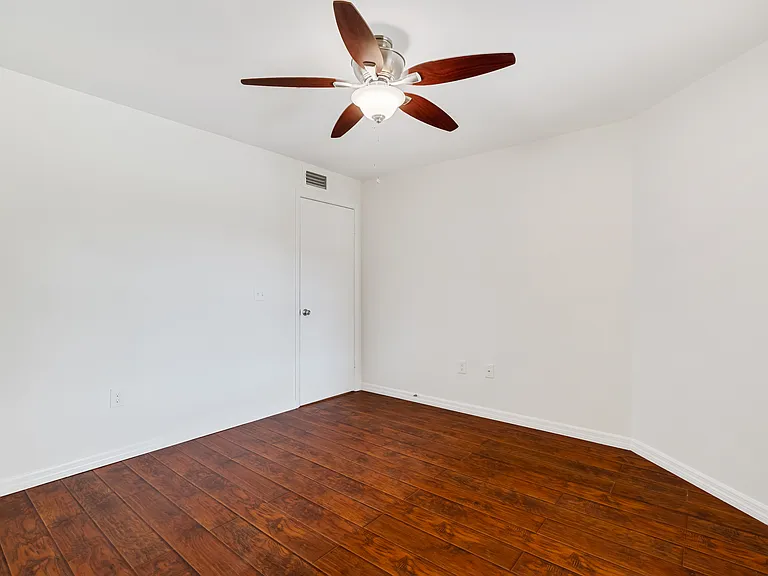 3012 Parkway Blvd #307 — Photo 9