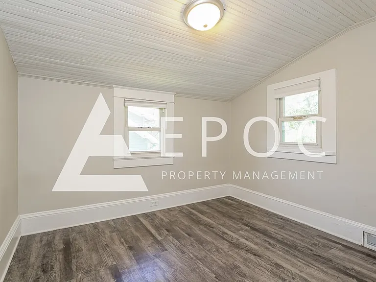 125 E Devonshire St — Photo 10