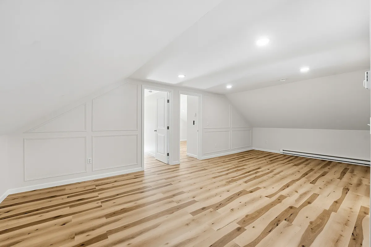 Building Photo - 22 Vernon St #3