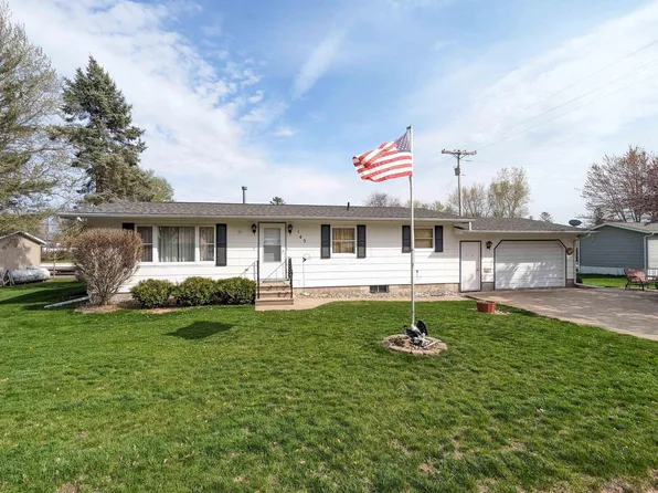 145 N Rhomberg Ave, Harpers Ferry, IA 52146