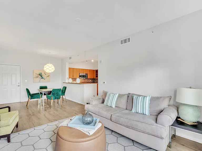 233 S Federal Hwy #425 — Photo 16