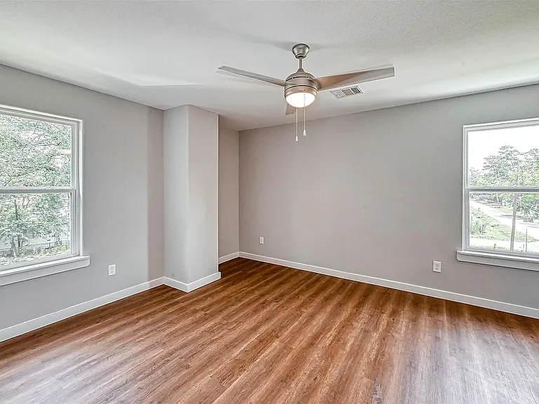 8125 Eastover St #B — Photo 7