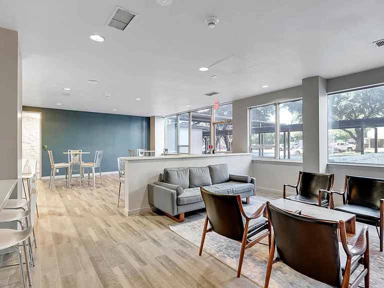 Skyline at Kessler — Photo 23