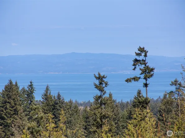 112 Chasewood Drive, Port Angeles, WA 98363