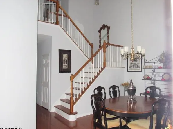 68 W Delray Ln, Absecon, NJ 08201