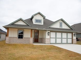 916 Rodgers Ave, Godley, TX 76044