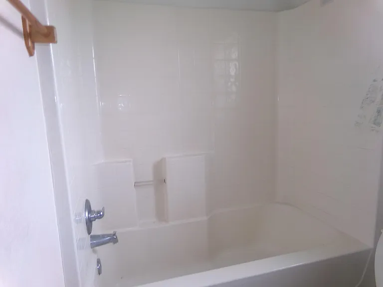 1667 SW California Blvd — Photo 6