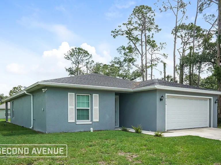 14134 Packard Ave — Photo 5