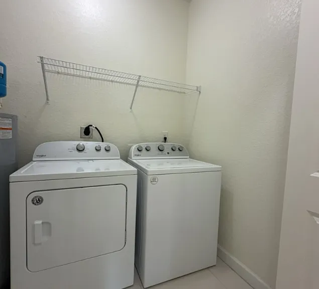 2 W Orange St #102 — Photo 36