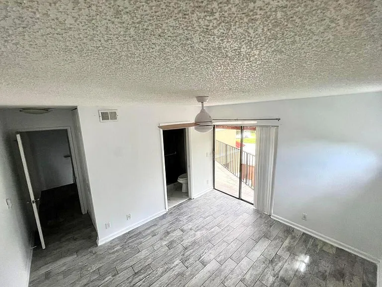 8104 Severn Dr #B — Photo 8